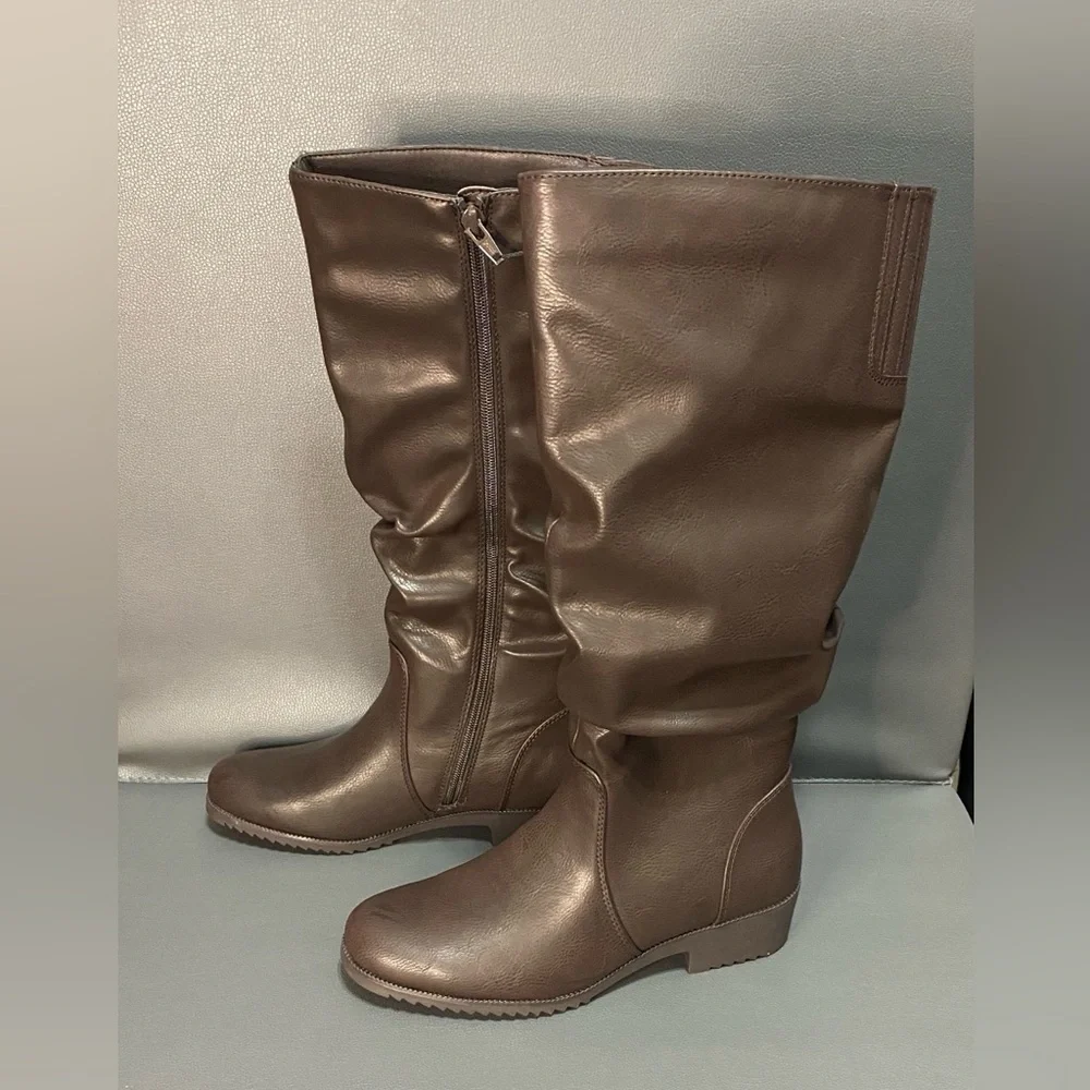 NWT CLIFFS WHITE MOUNTAIN TALL BOOTS - Picture 2 of 5